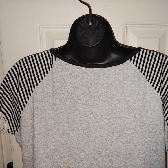 Disney Mickey Mouse Short Sleeve Pajama Top - Picture 9 of 12